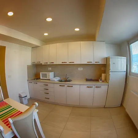 Premium 4u - Center 50m2 - *